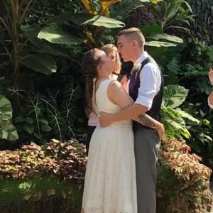 Meet your Posher, Crystal